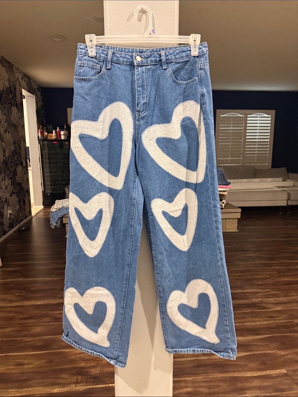 SHEIN Blue Denim Wide-Leg Jeans with White Heart Prints
